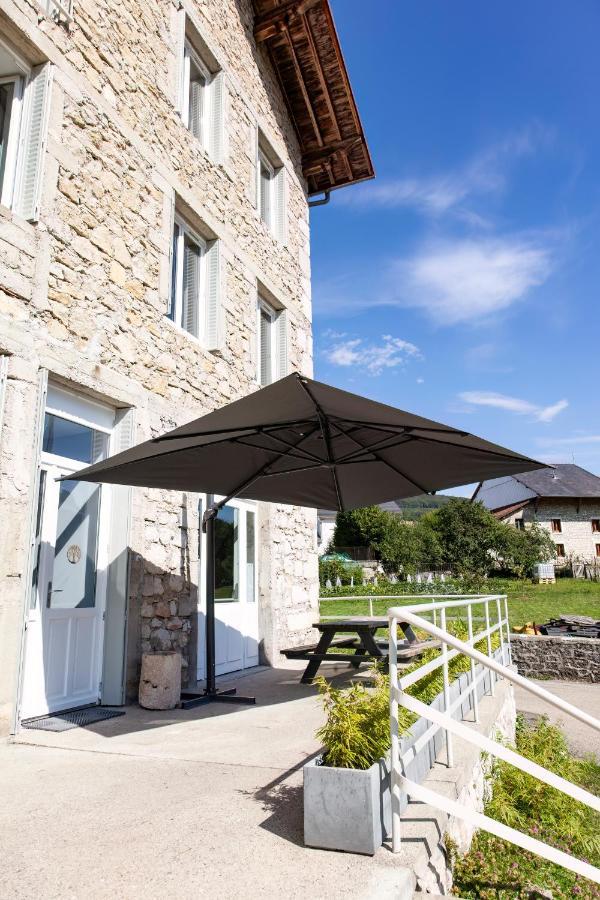 Ferienwohnung La Batisse L'Arbre Beige Le Petit-Abergement Exterior foto